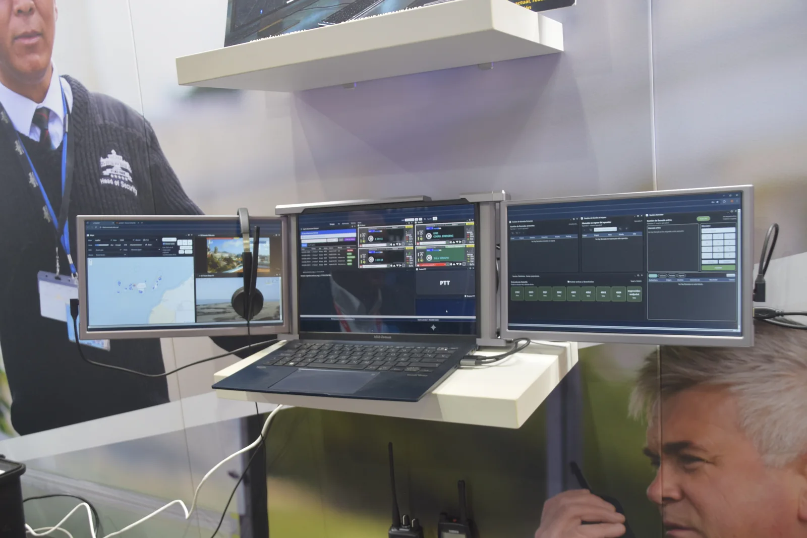 Puesto FleetComm en demostración
